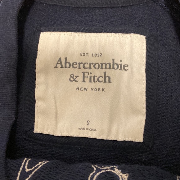 Abercrombie & Fitch crewneck in size S - Picture 2 of 2